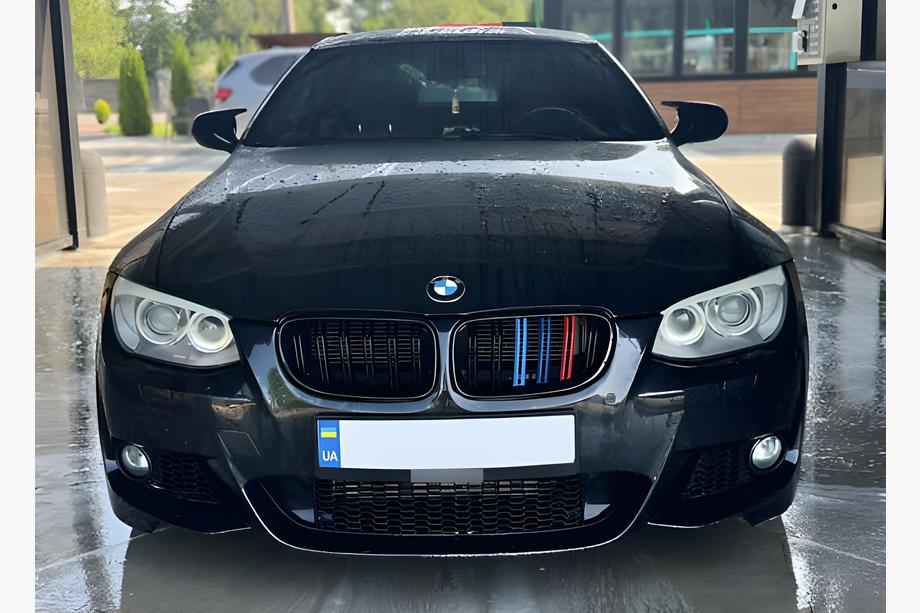 BMW 3 Series E92/E93 2006–2013 Grile M-Look (pentru 2010-2013, M-Color) Image