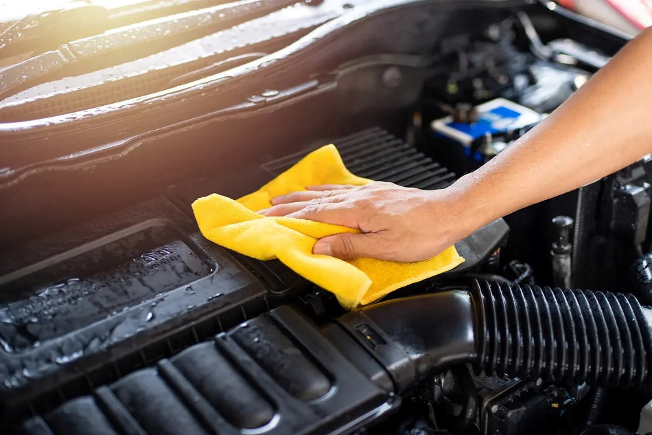 Spălarea motorului auto: cât de des și de ce este necesară?