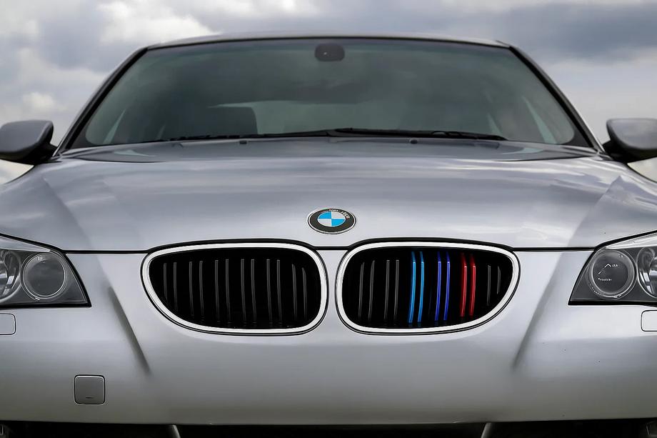 BMW 5 Series E60/E61 2003-2010 Rinichi M-Look (M-Color cu rama crom) Foto 1