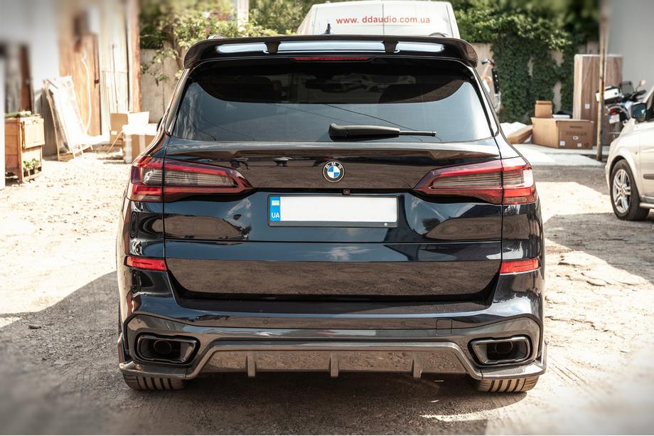 BMW X5 G05 2019–2026 Spoiler inferior V1 (Carbon natural) Foto 2