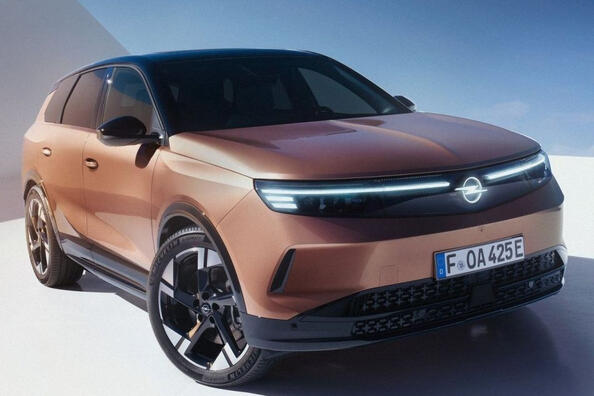 Opel Grandland 2024 Review: A doua generație a crossover-ului