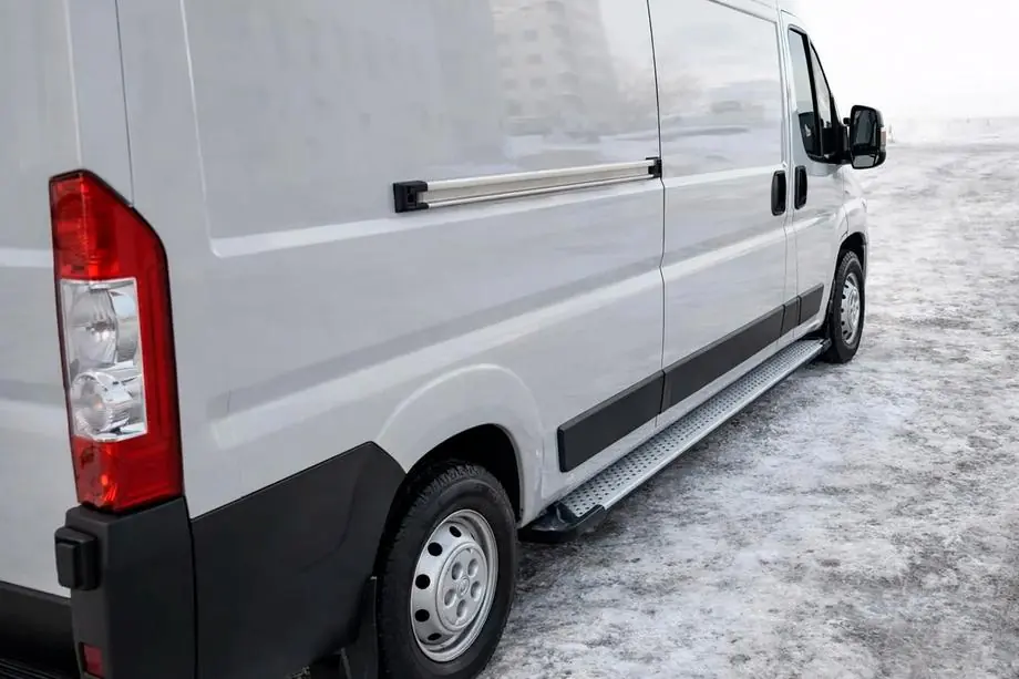 Fiat Ducato 2006-2025 Praguri Laterale Allmond Grey (2 buc, Aluminiu) Image