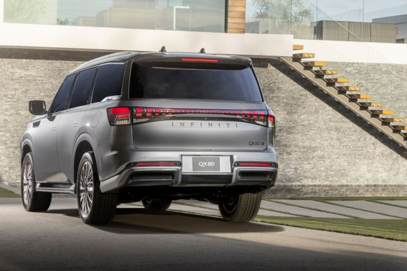 Revizuirea Infiniti QX80 2025: noi niveluri de lux și putere Fotografie 2