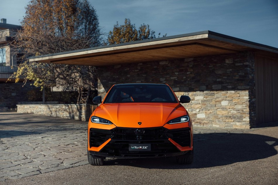 Revizuirea Lamborghini Urus 2025: puterea hibridă a unui super SUV