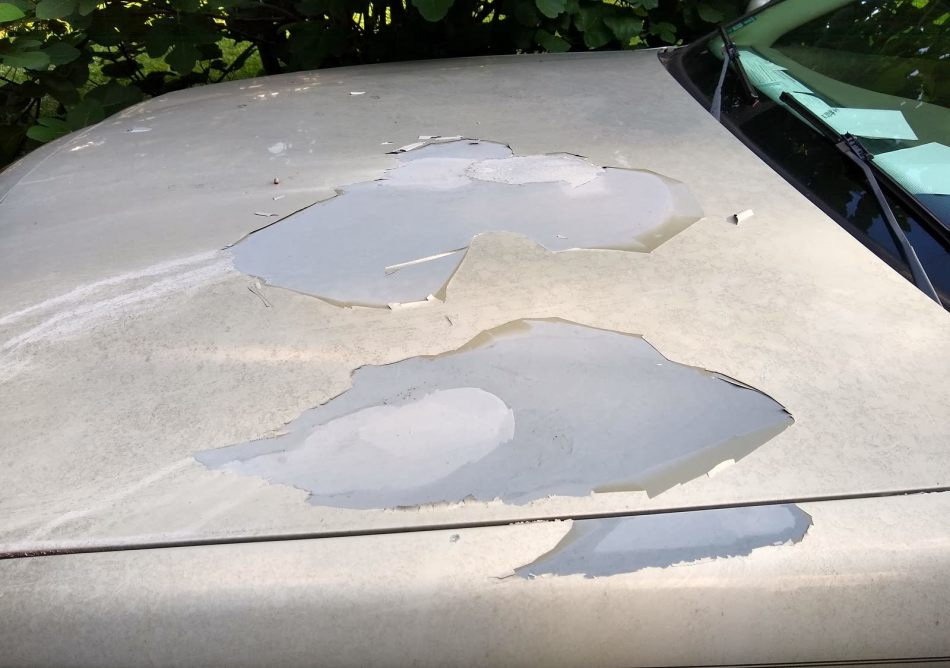 De ce se desprinde vopseaua de pe o mașină?