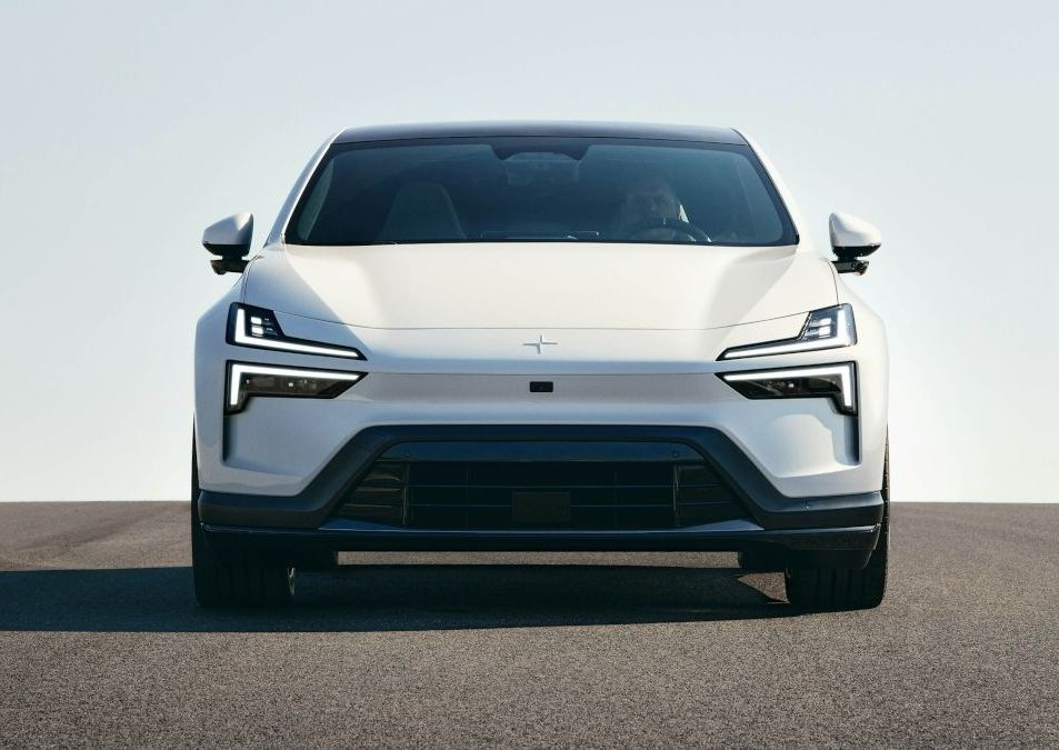 Recenzie Polestar 4: un coupe-crossover electric cu caracter