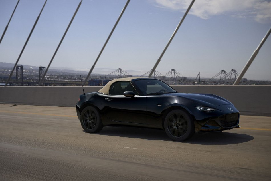 Mazda MX-5 Roadster: Facelift actualizat al legendei