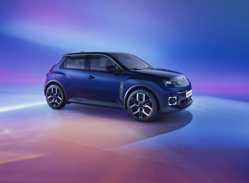 Renault 5 E-Tech 2024: renașterea unei legende în stil electric