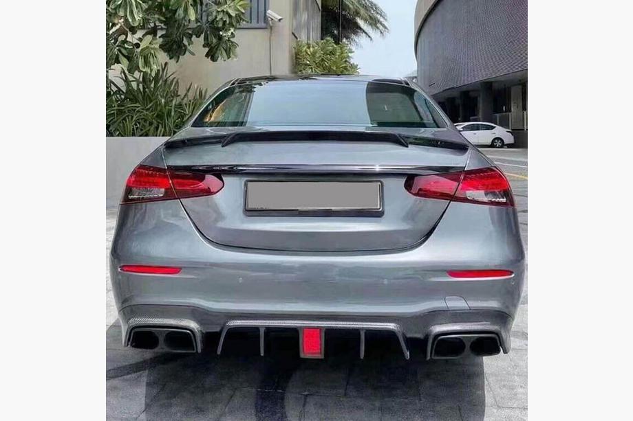 Mercedes E-сlass W213 2016-2023 Spoiler V7 (Carbon) Image