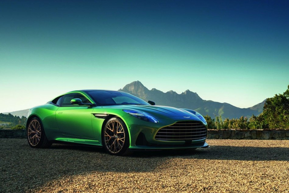 Recenzie a modelului sport coupe Aston Martin DB12 din 2024