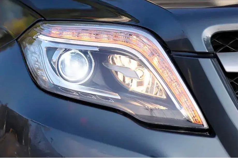 Mercedes GLK class X204 2008-2015 Faruri fata LED (2012-2015, 2 buc.) Foto 1