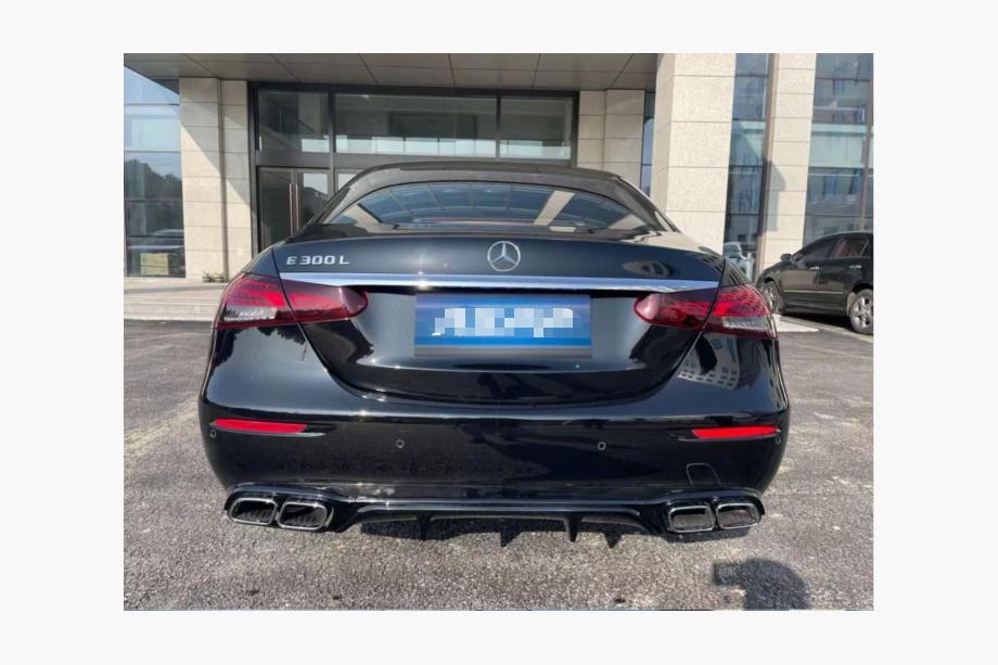 Mercedes E-class W213 2016-2023 Difuzor Spate cu Tipsuri Silver (pentru Base, Design E63 2020-2024) Foto 1