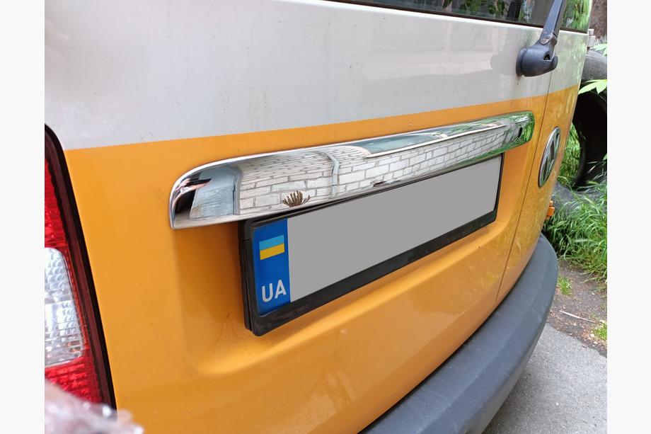 Volkswagen Caddy 2004-2010 Ornament cromat deasupra numarului (2 usi, inox) Fara Inscriptione, OmsaLine - Otel Inoxidabil Italian Foto 2
