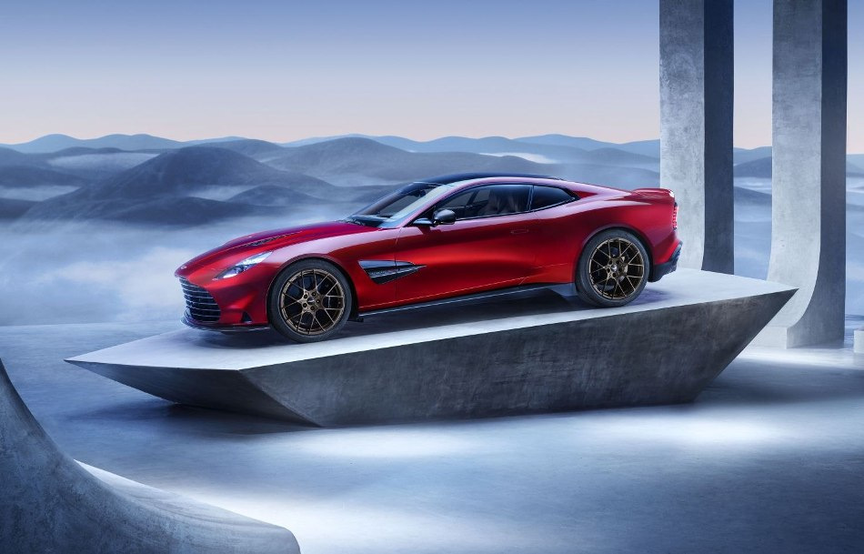 Aston Martin Vanquish III: întruchiparea luxului și stilului britanic