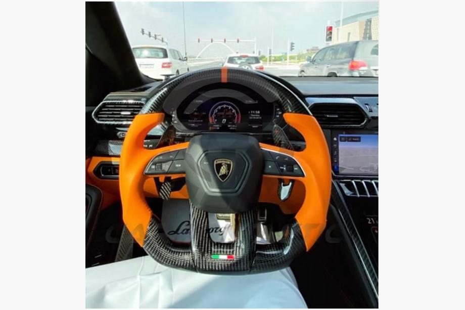 Lamborghini Urus 2018- Volan (Carbon) Image