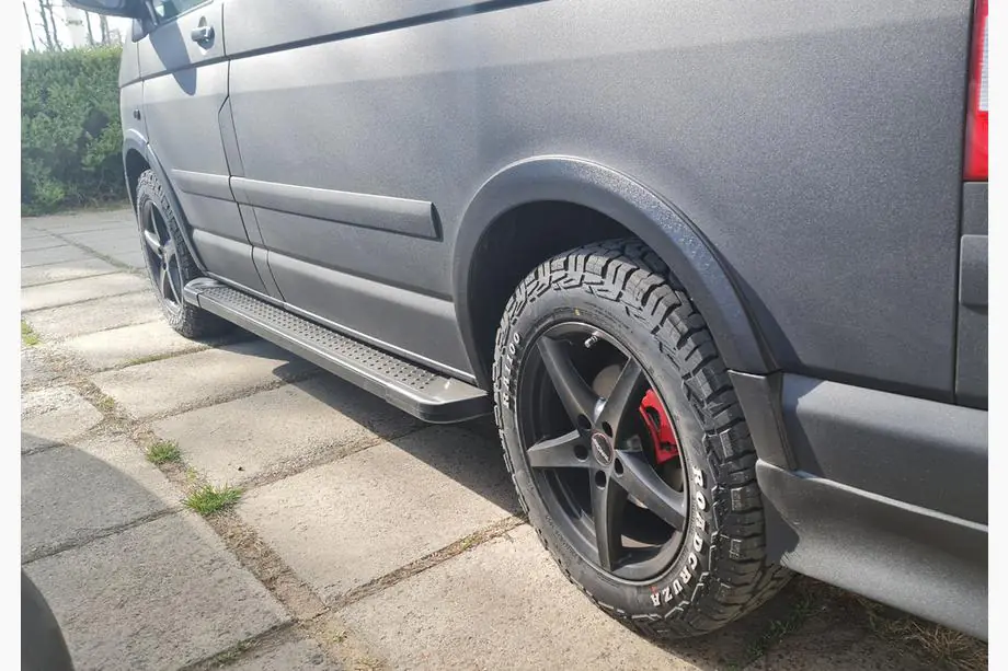 Volkswagen T5 2010-2015 Praguri laterale tip X5 negru (2 buc, aluminiu) Image