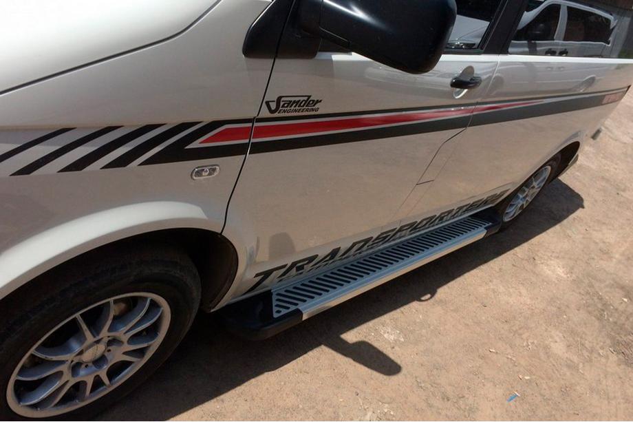 Volkswagen T5 Caravelle 2004-2010 Praguri Laterale Line-Typ (2 buc, Aluminiu) Ampatament Scurt Foto 3