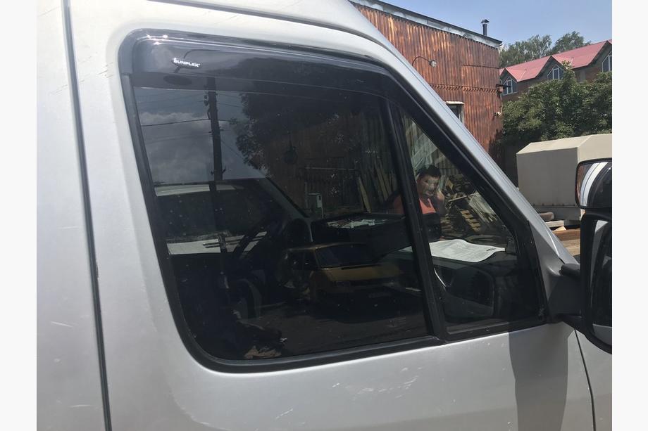 Volkswagen LT 1995-2006 Deflectoare Geam (2 buc, Sunflex) Foto 3
