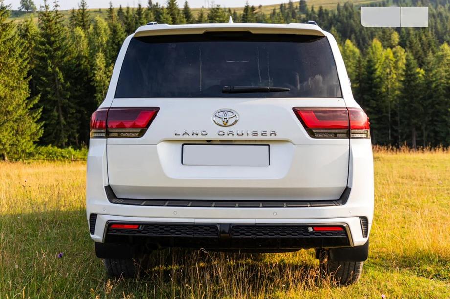 Toyota Land Cruiser 300 2021- Capac Bara Spate GXR Foto 1