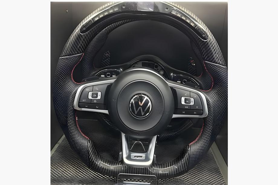 Volkswagen Golf 8 2019- Volan (Carbon + LED) Image