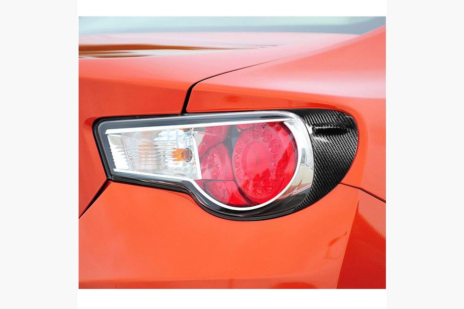 Subaru BRZ 2012-2021 Capace Stopuri Spate Carbon Foto 2