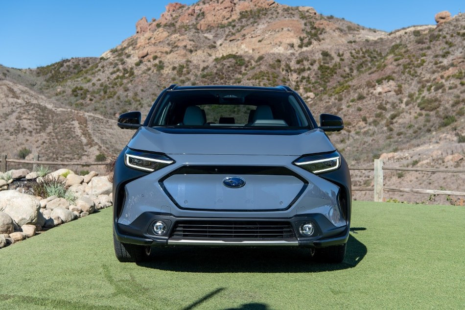 Subaru Solterra: Recenzie a crossover-ului electric elegant