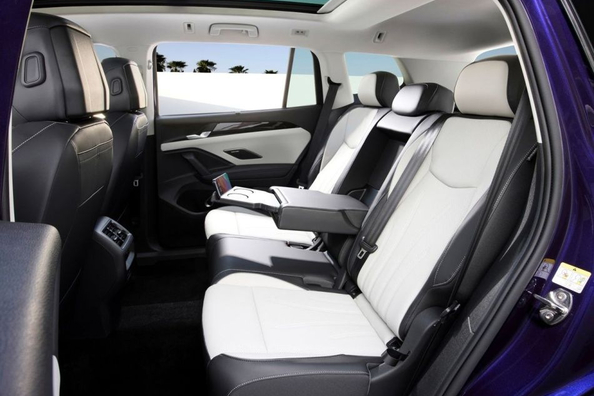 Volkswagen Tayron: Recenzie a celei de-a doua încarnări a crossover-ului familial Fotografie 6