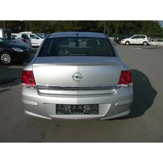 Difuzor spate inferior Sedan (grund pentru vopsire) foto 3
