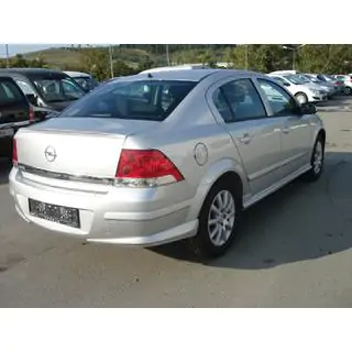 Difuzor spate inferior Sedan (grund pentru vopsire) foto 4