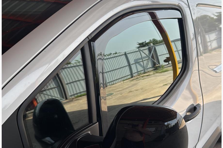 Opel Combo 2019- Deflectoare geam tip insert Niken Luxury (2 buc) Foto 1