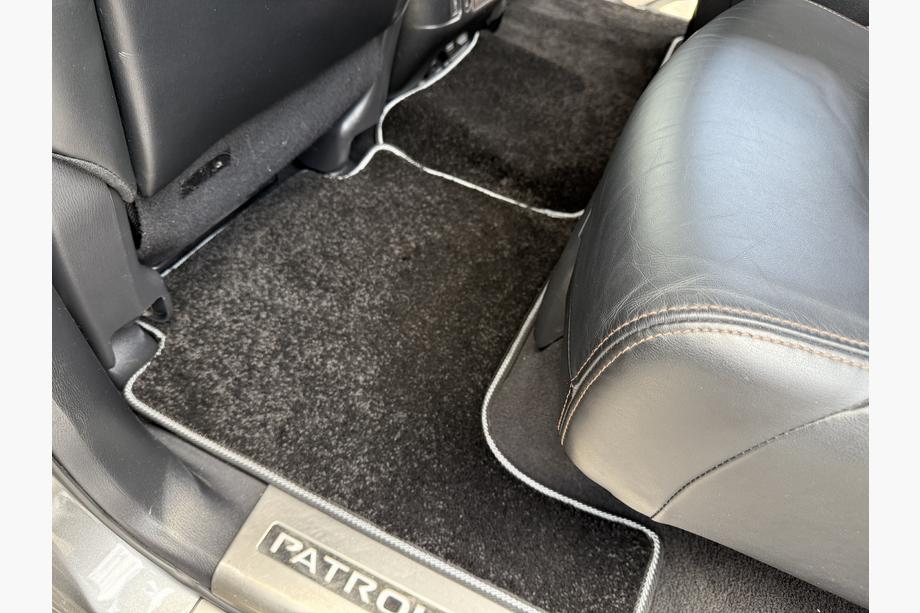 Nissan Armada 2016-2024 Covorase textile Deluxe (3 randuri, Negru) Foto 9