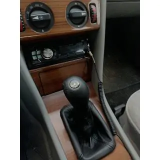Husa cu maner schimbator piele Mercedes E-сlass W124 1984–1997 foto 1