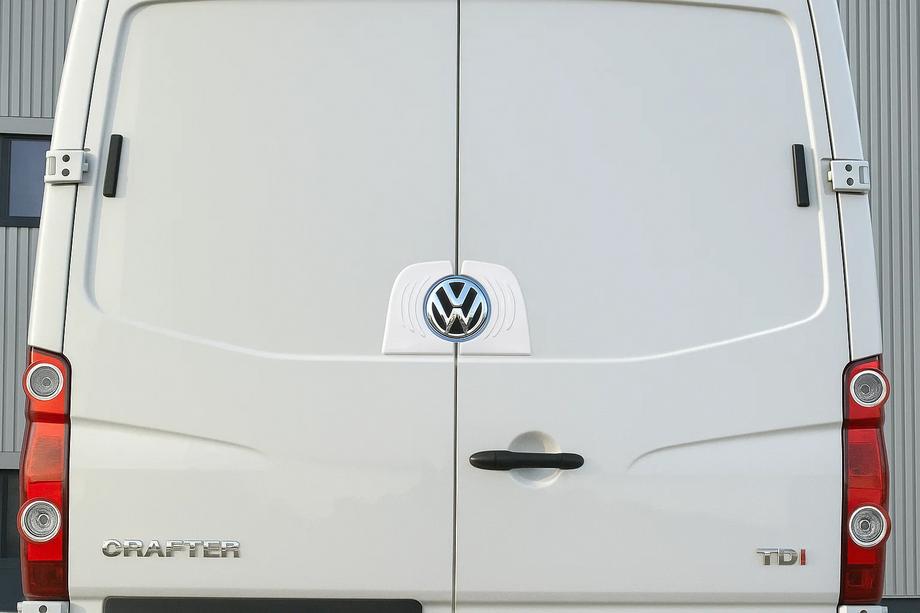 Volkswagen Crafter 2006-2016 Rama logo spate (inox) Image