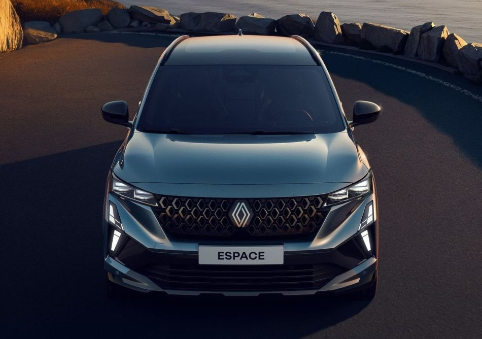 Renault Espace 2025: Recenzie a mașinii de familie actualizate