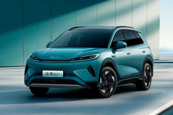 Recenzie a modelului electric BYD Sea Lion 05: Crossover electric compact Fotografie 2