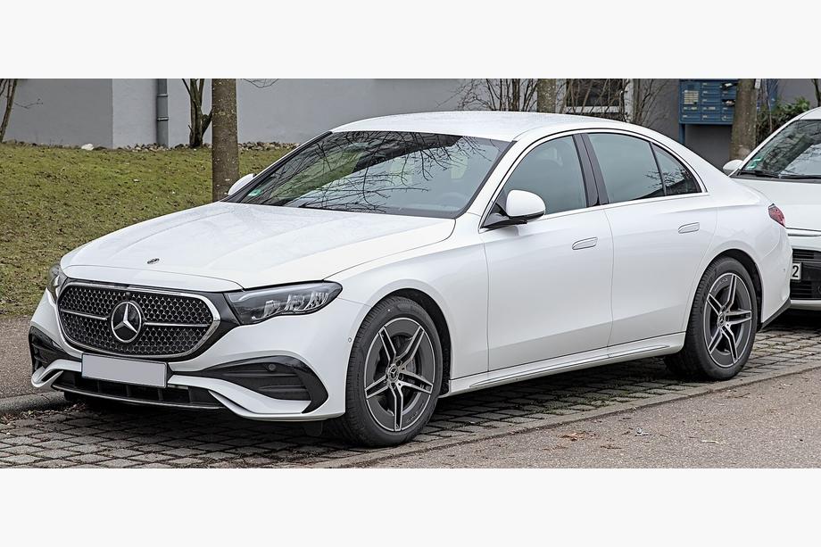 Mercedes E-class W214 2023- Bara fata AMG-Line Image