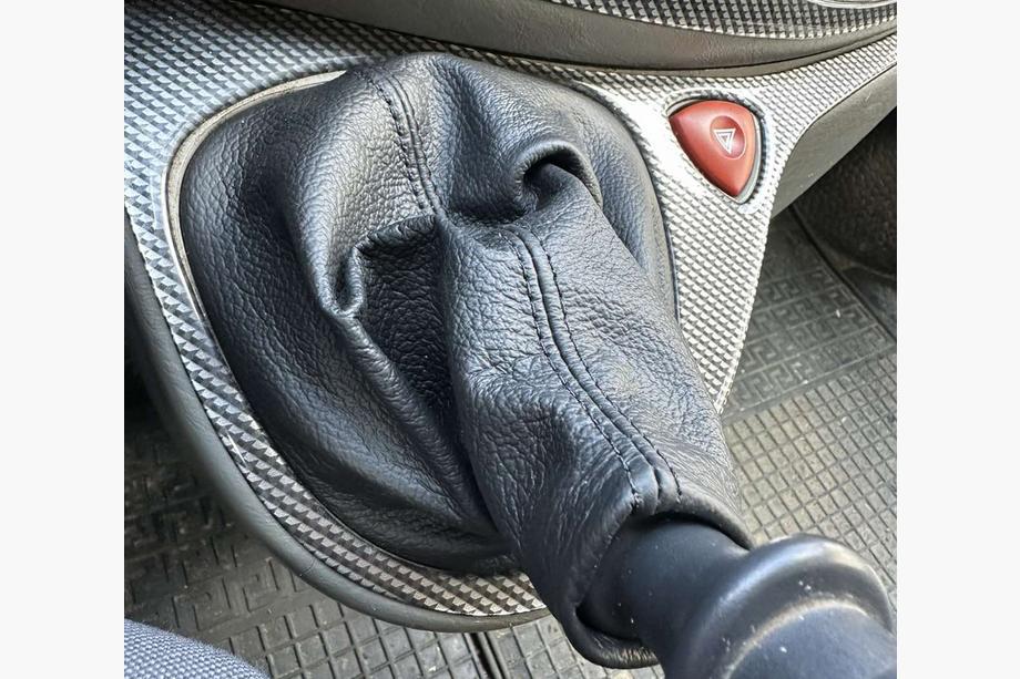 Nissan Primastar 2002-2014 Husa schimbator viteze din piele Image