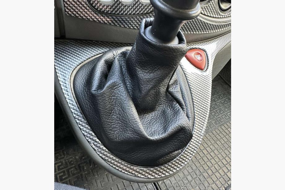 Renault Trafic 2001–2015 Husa schimbator viteze din piele Image