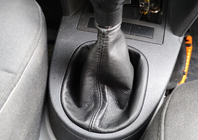 Volkswagen Caddy 2004-2010 Husa schimbator viteze din piele foto 3
