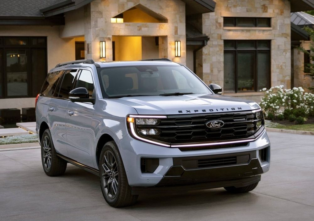Recenzie Ford Expedition V Generation 2025: Un SUV mare pentru sarcini mari