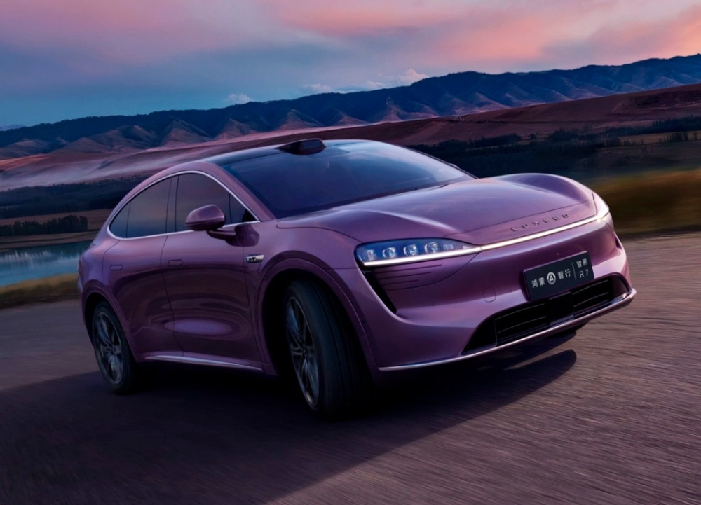 Recenzie Luxeed R7: Un crossover electric inovator de la Huawei și Chery