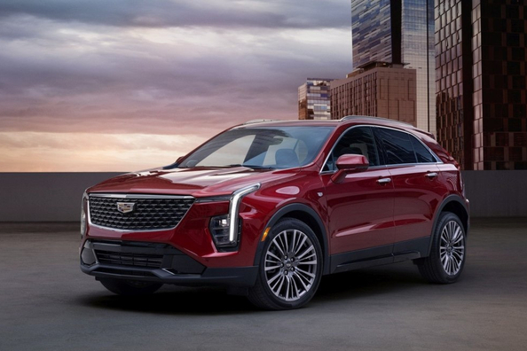 Recenzie Cadillac XT4 2024: Stil modern și tehnologie