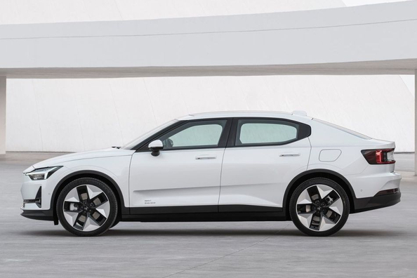 Recenzie a modelului actualizat Polestar 2: Un nou nivel de mașină electrică Fotografie 3