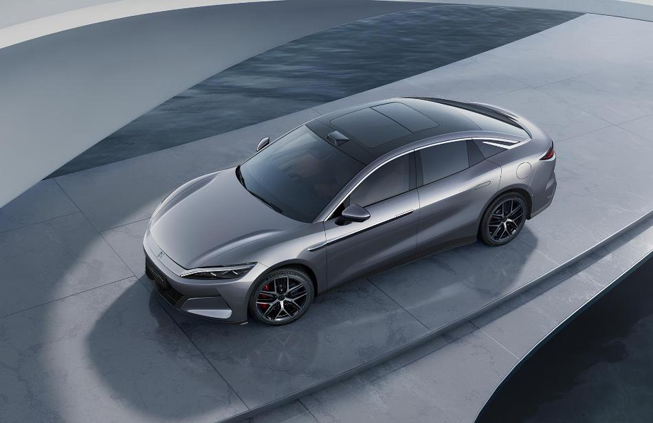BYD Han L Electric: Recenzie Sedan Premium