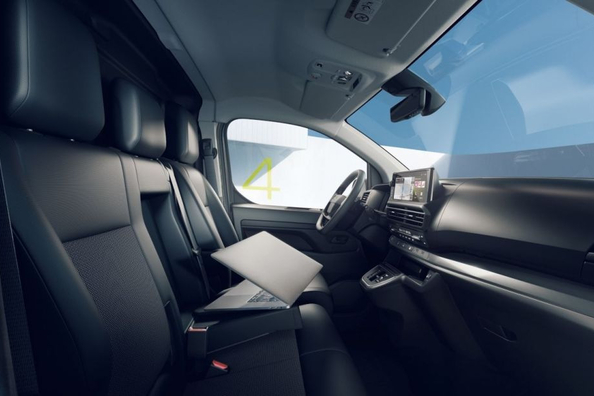 Recenzie Opel Vivaro: Van Diesel actualizat Fotografie 5