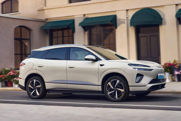 Recenzie a versiunii electrice a crossover-ului BYD SeaLion 06 EV