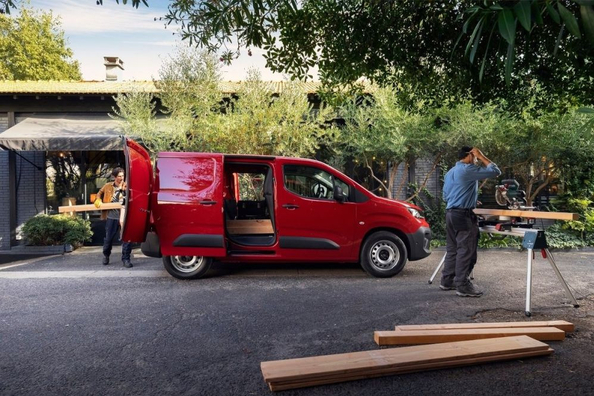 Recenzie Citroen Berlingo Van: 2024 facelift Fotografie 3