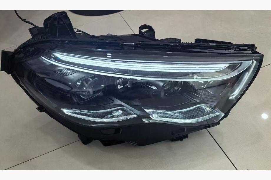 Mercedes E-class W214 2023- Faruri fata LED (2 buc) Image