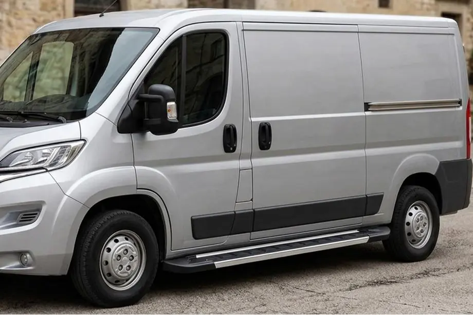 Fiat Ducato 2006-2025 Praguri Laterale RedLine V1 (2 buc, Aluminiu) Ampatament Lung Image