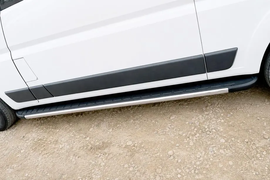 Fiat Ducato 2006-2025 Praguri Laterale Duru (2 buc, Aluminiu) Ampatament Mediu Image